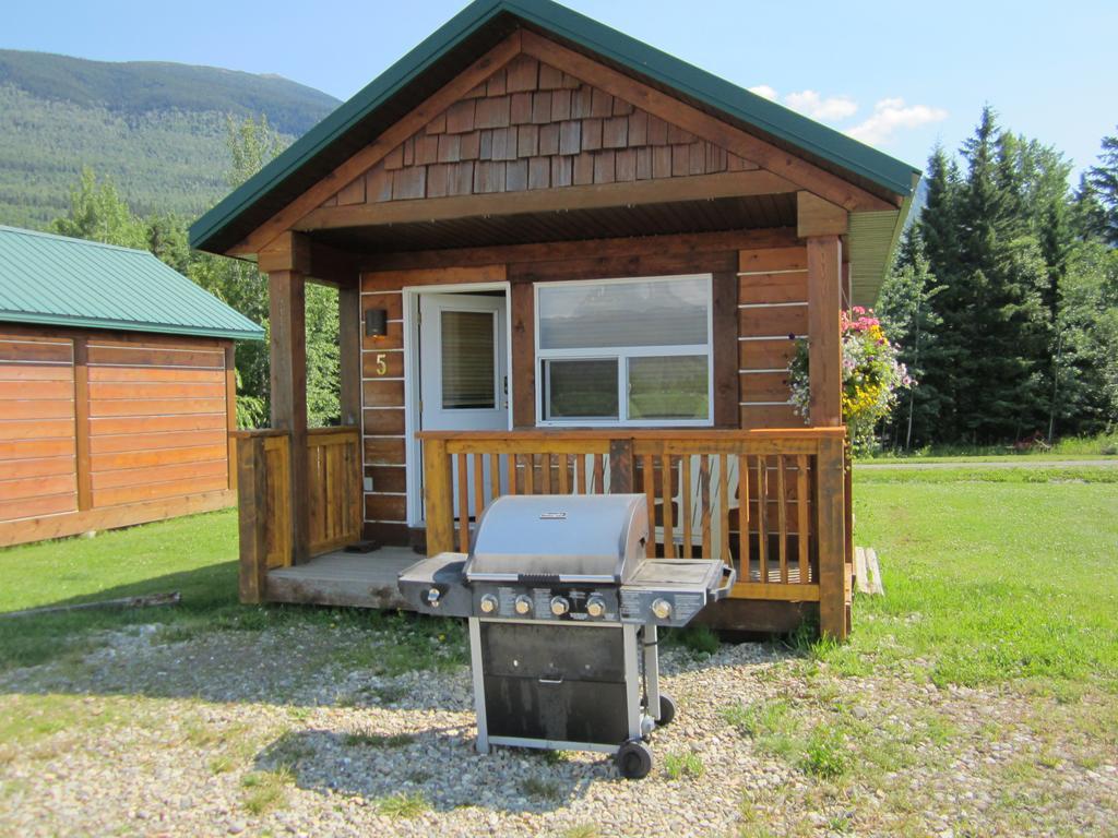 Beaver Creek Lodge And Cabins McBride 部屋 写真
